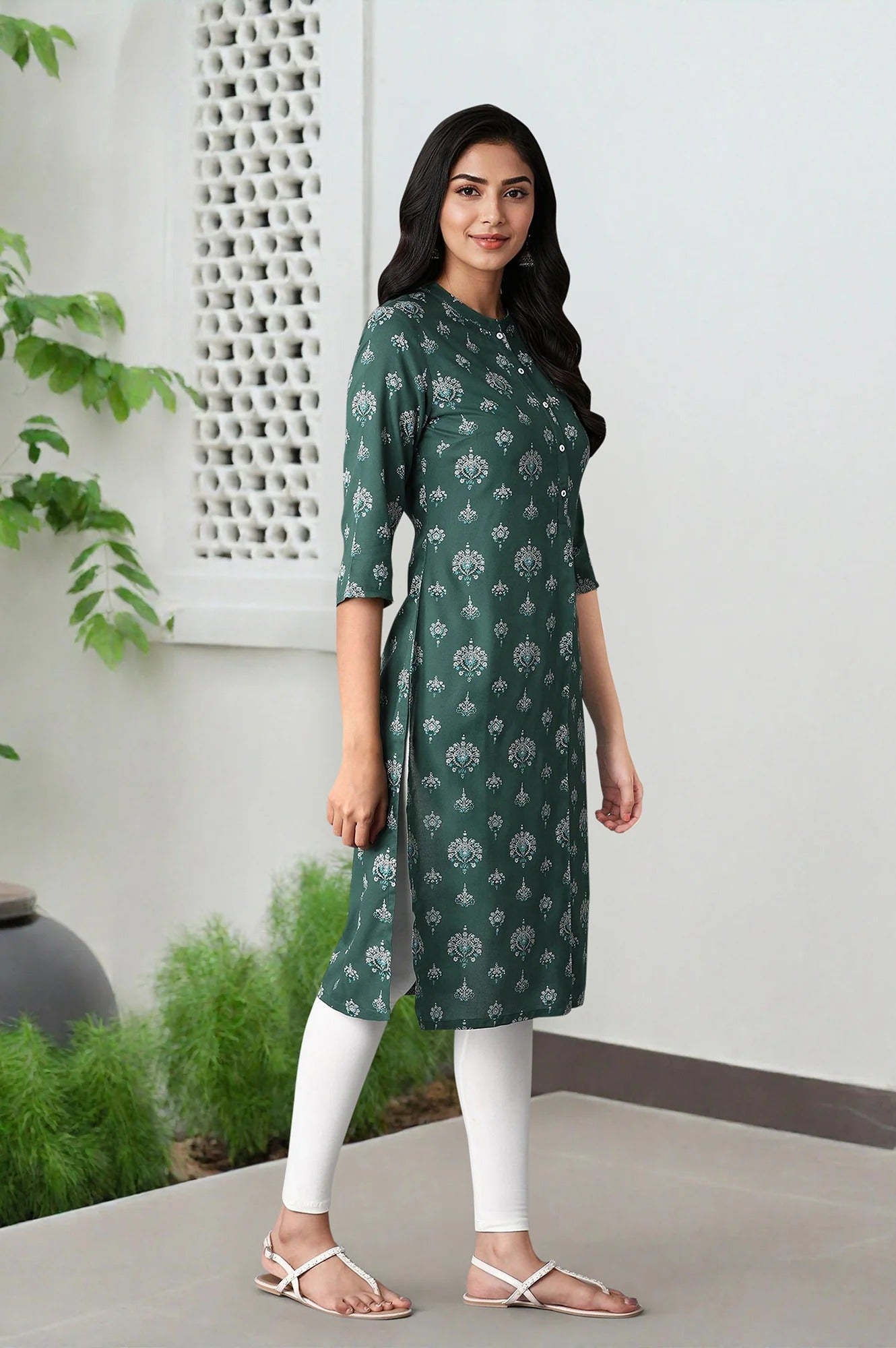 Woman Green Floral Printed Rayon Kurta W for Woman