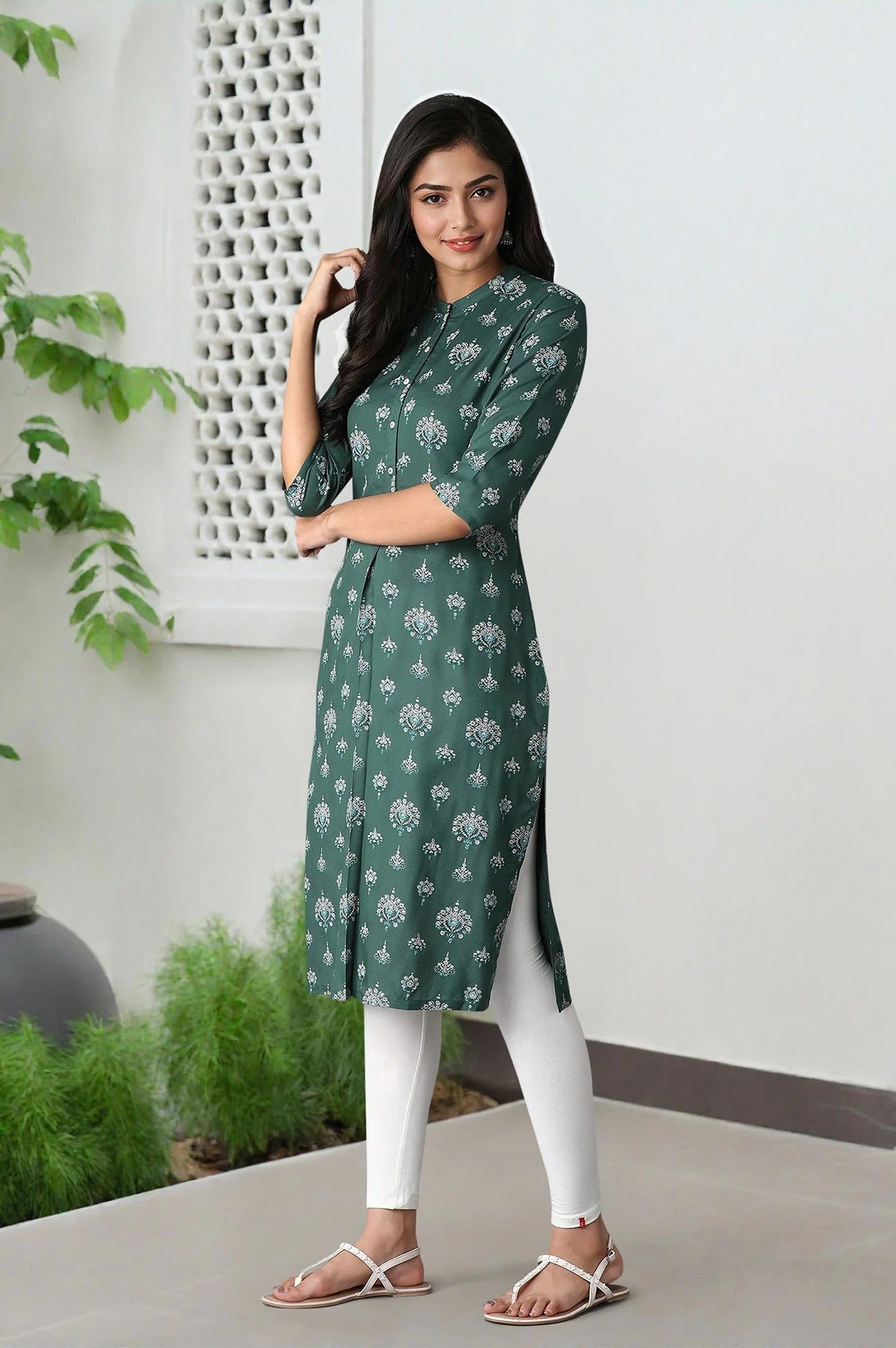 Woman Green Floral Printed Rayon Kurta W for Woman