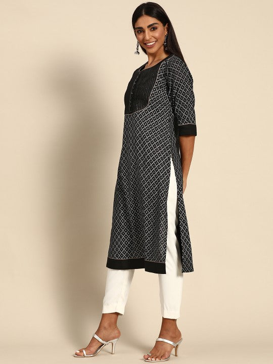 Black Geometric Printed Round Neck Kurta GERUA BY LIBAS