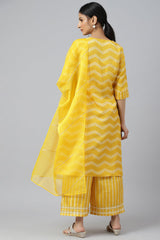 Yellow Bandhani Printed kurta In Round Neck With Parallel Pants And Dupatta W for Women's