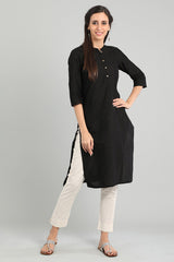 AURELIA Black Band Collar Solid Kurta, sleek band collar design with a classic solid color.