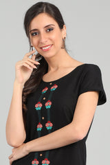 Black Round Neck Short Sleeves kurta AURELIA