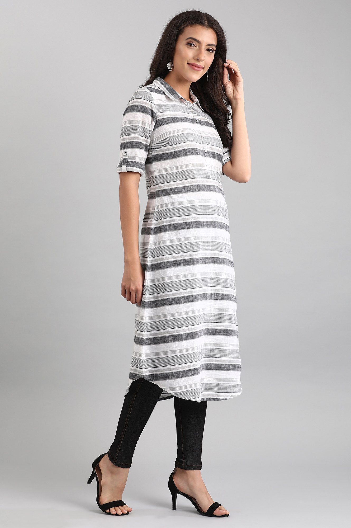 Grey & White Shirt Collar Kurta AURELIA