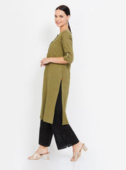 Solid Green Three-quarter Sleeves Kurta W for Women's