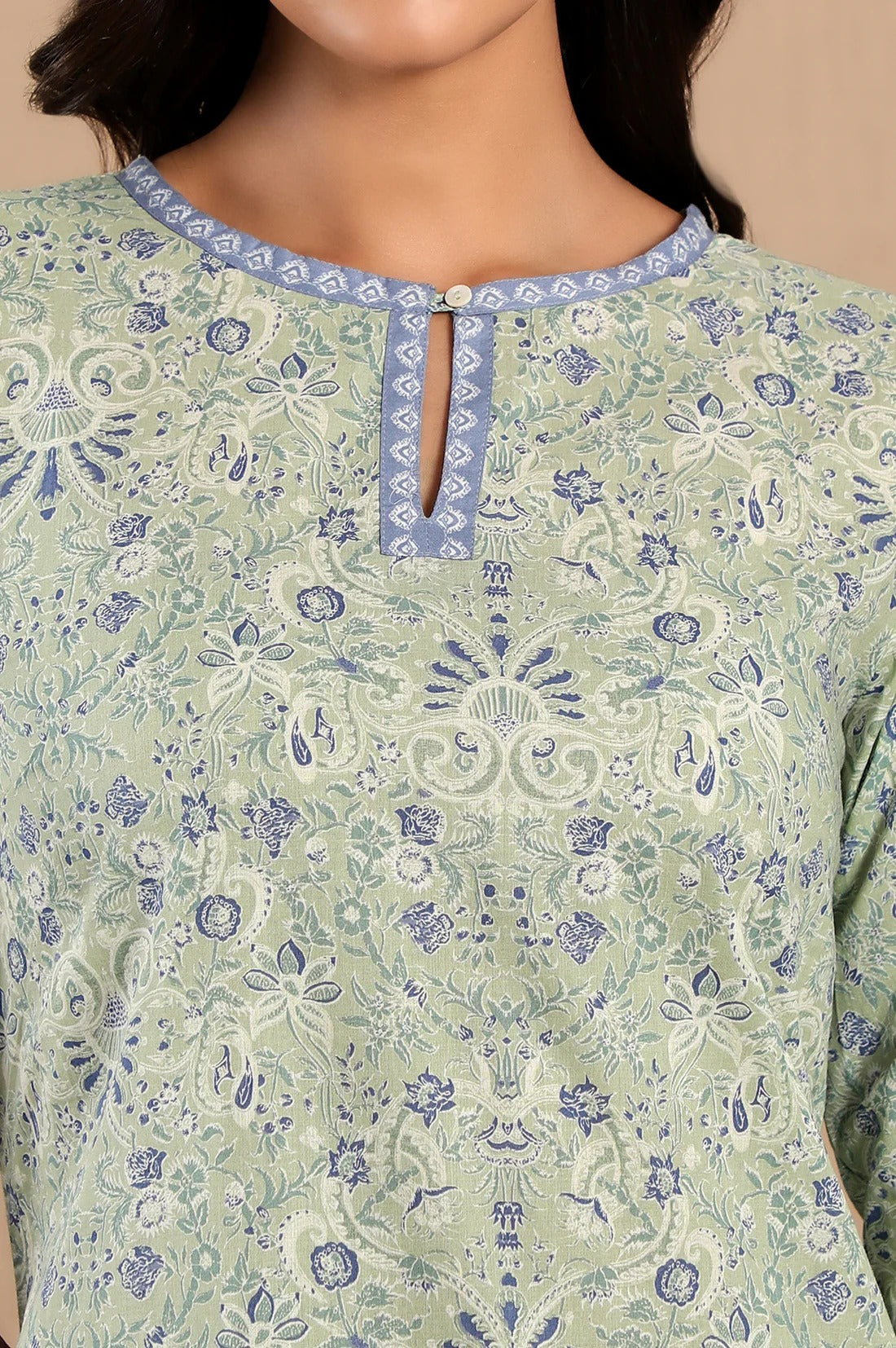 W for Woman Green Floral Printed Cotton Kurta W for Women's